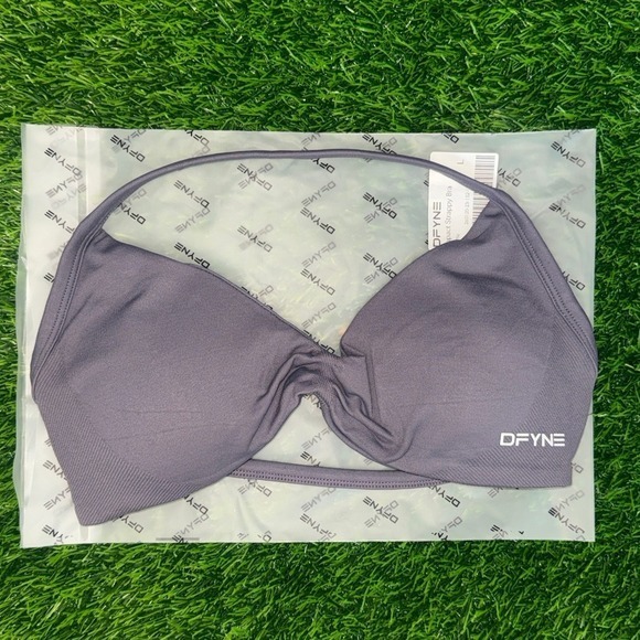 Dfyne Other - Dfyne impact strappy‎ bra truffle large